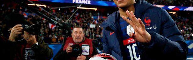 开云在线-姆巴佩：正在加强头球能力 本泽马：我跟姆巴佩绝配