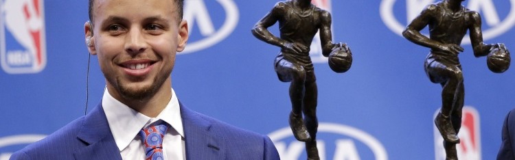 开云在线-2016年的今天：库里成为历史至今唯一一位全票MVP 勇士73胜9负