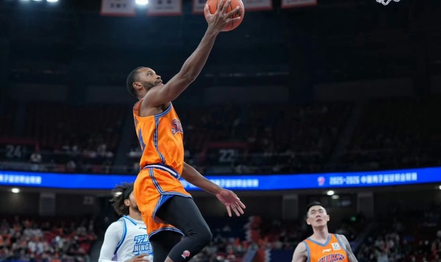 开云体育-CBA最新消息！曝上海男篮裁掉弗格，赵继伟正式复出